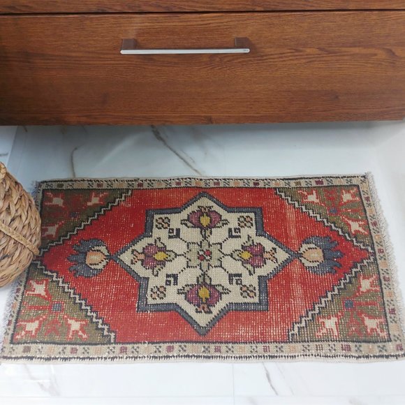 008 - PRIYANKA - Picture 3 of 4